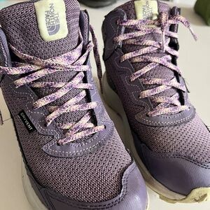 Northface Dry vent hiking boots - Kids size 2